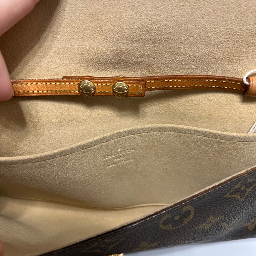 Authentic Louis Vuitton Twin GM Bag - Picture 10 of 12